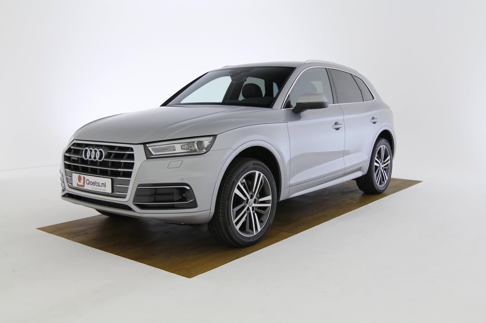 Audi - Q5 2.0 TFSI quattro - 2096694 - Exterieur - Teaser (1).JPG