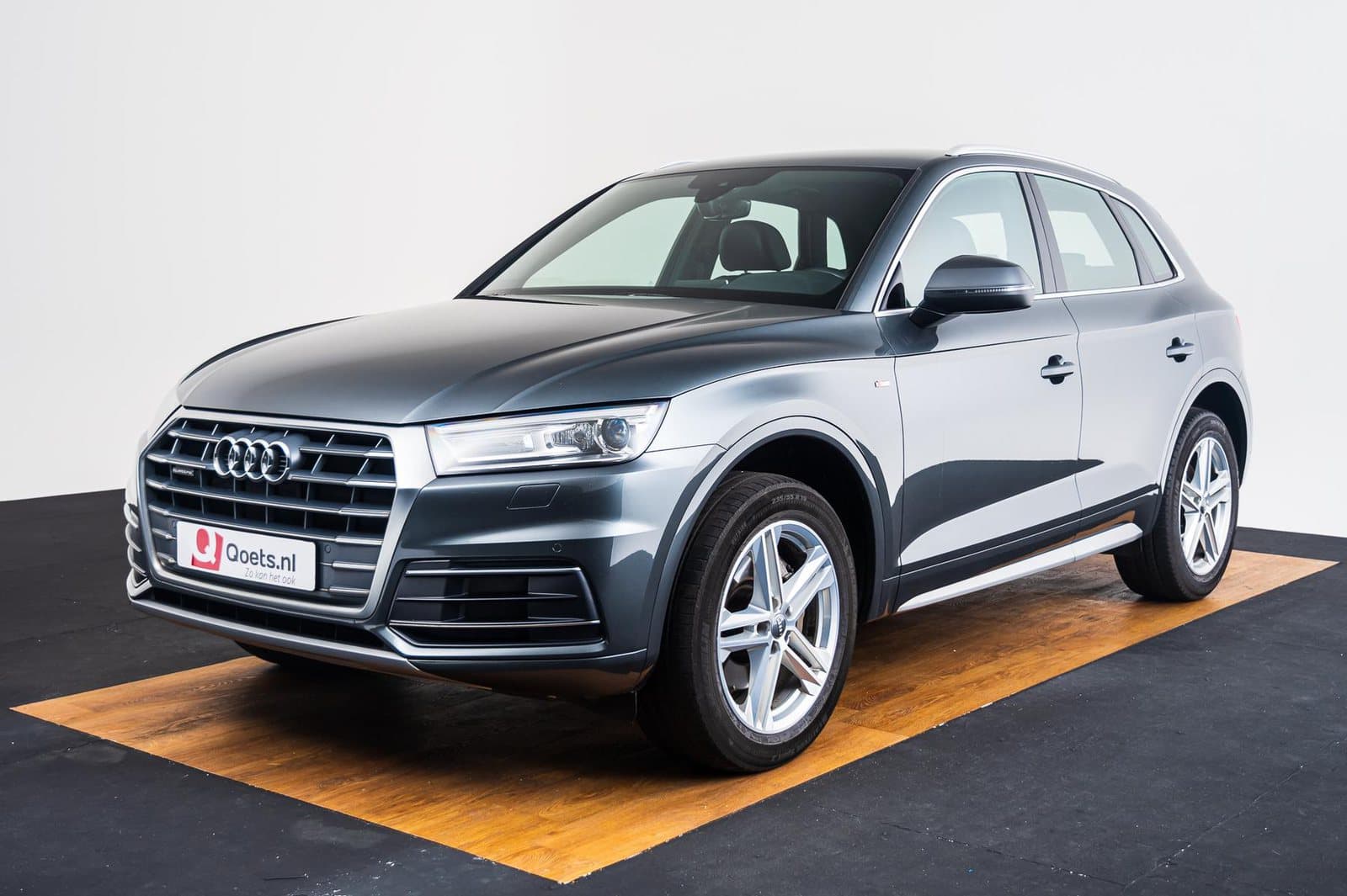 Audi Q5 voor Facelift.jpg