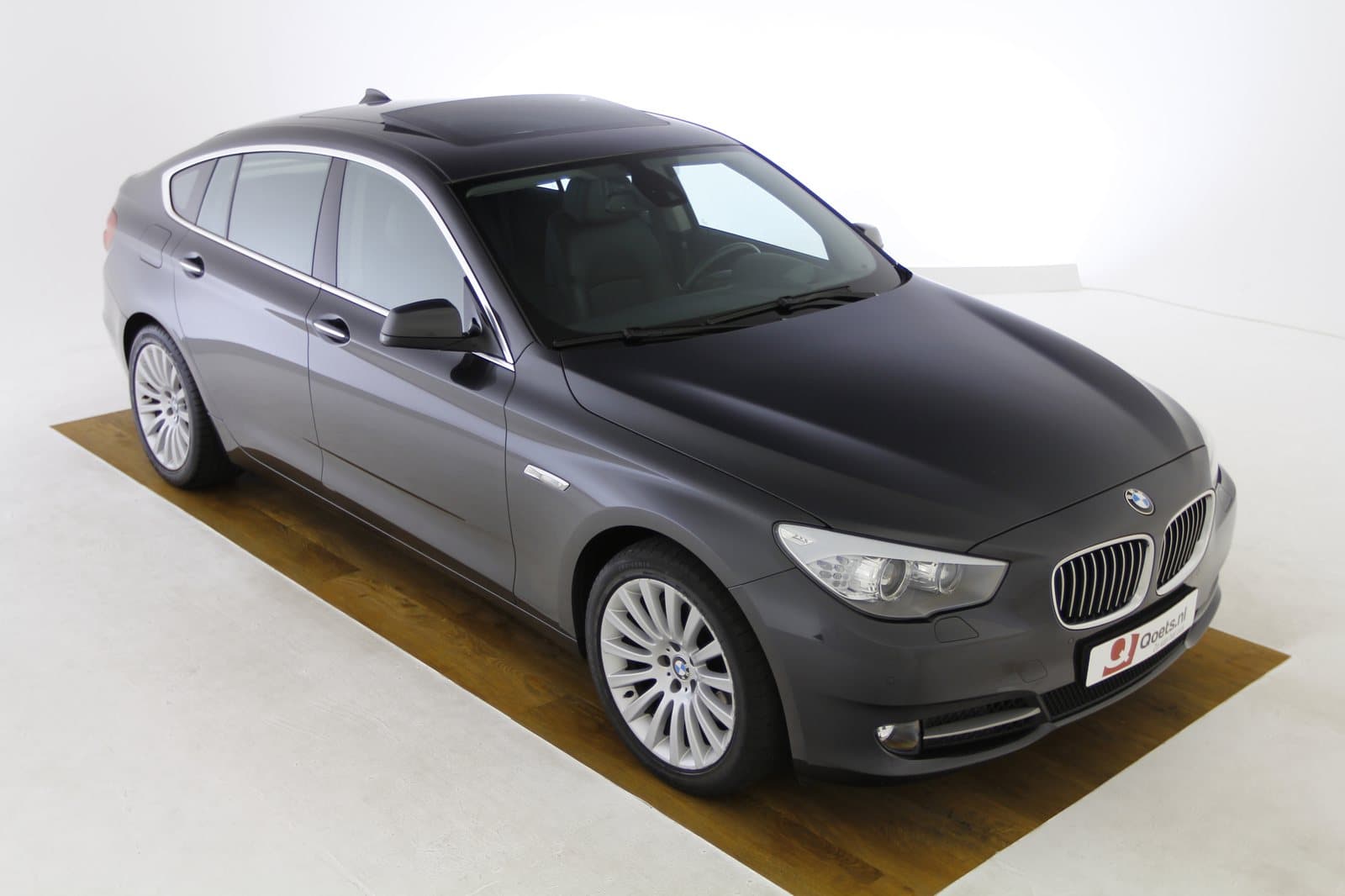 BMW - 530d Gran Turismo - C459058 -  Teaser - Exterieur (9).JPG