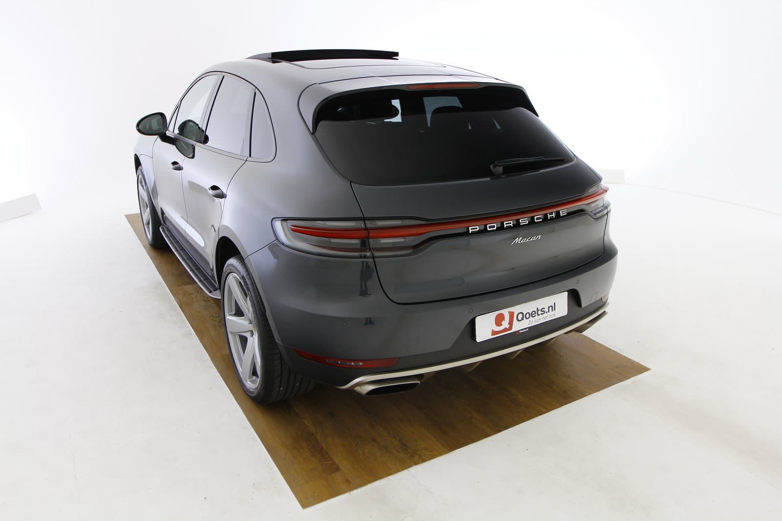 Porsche - Macan 2.0 - LB17485 - Teaser - Exterieur - (20) (1).JPG