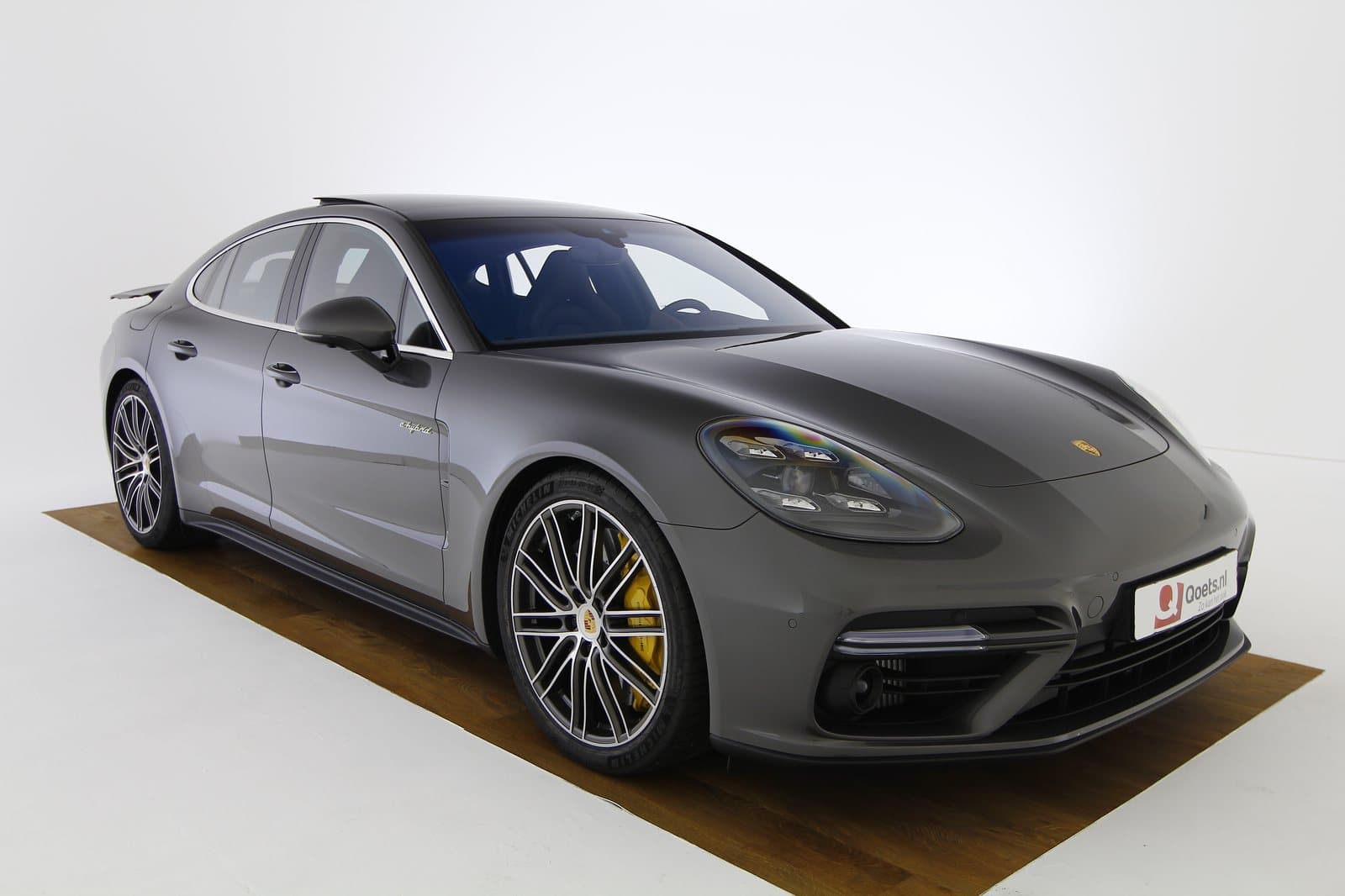 Porsche - Panamera 4.0 Turbo S E-Hybrid - L144638 - Exterieur - Teaser (3).JPG